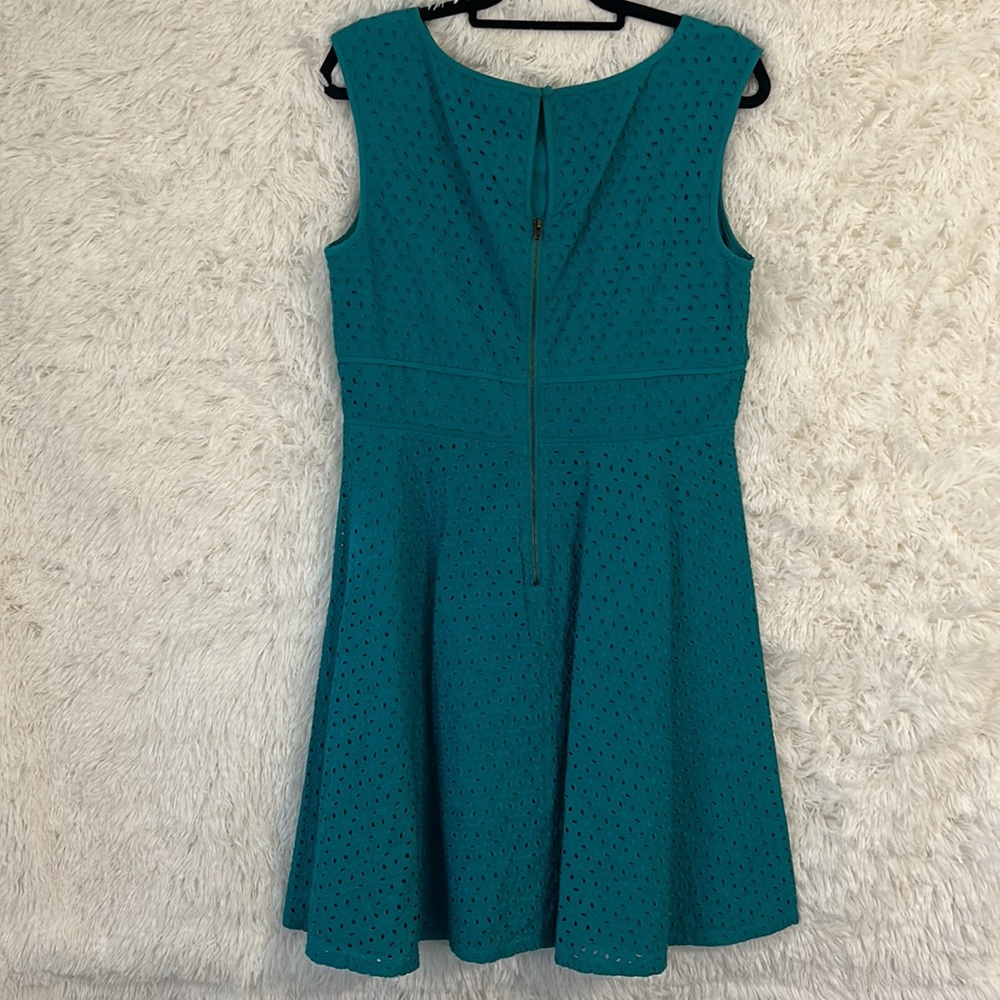 Loft Dress - Picture 4 of 6
